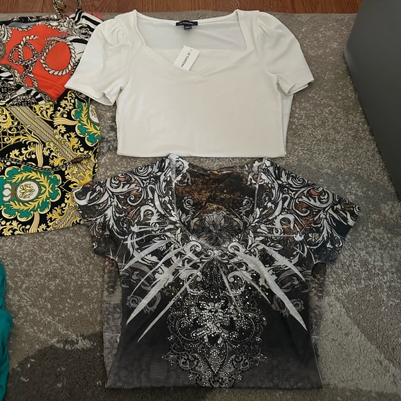 Lot of 5 tops - bulk clothing for keeping or reselling - Picture 7 of 12